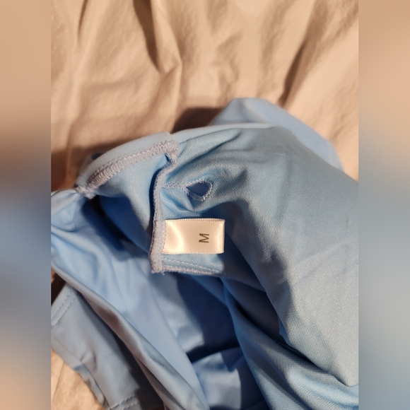 NWOT WIDE STRAP COMFORT CRISS CROSS BACK  CLEAVAGE LOVING SWIM BATHING SUIT MED - Picture 7 of 9